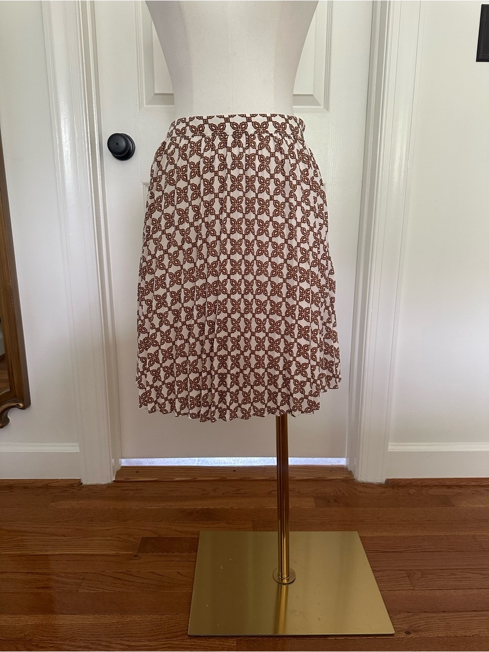 NWT J. Crew Factory Pleated Cream and Brown Patterned Women's Skirt